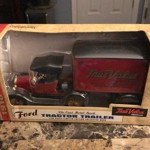 1918 True Value Tractor Trailer bank
